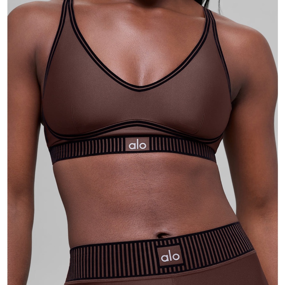 ALO Yoga Airlift Line Up Sports Bra Brownstone XS